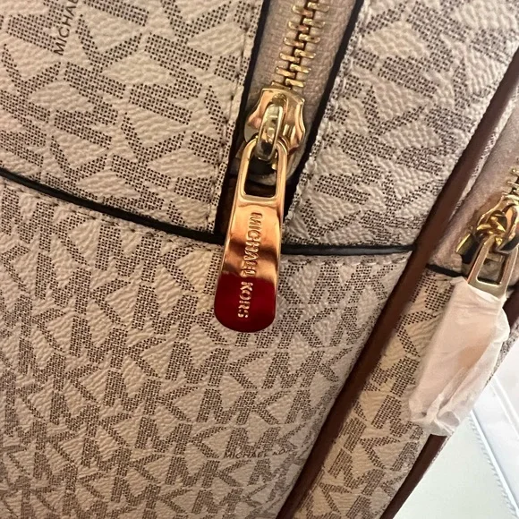 Michael Kors backpack medium, logo, Vanilla/cream Color, Abbey Bag